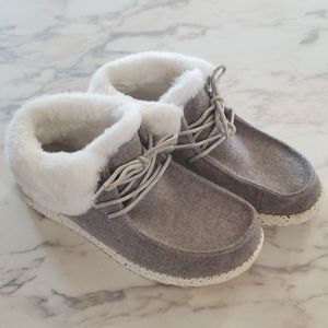 Women's Hey Dude Shoes Britt size 7